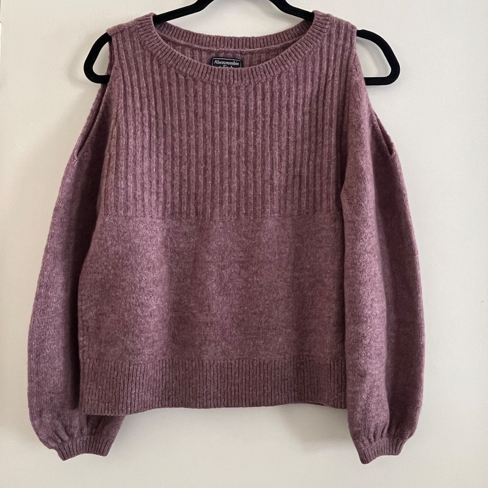 Abercrombie & Fitch Womens Cold Shoulder Sweater Small Mauve Cutout Minimalist